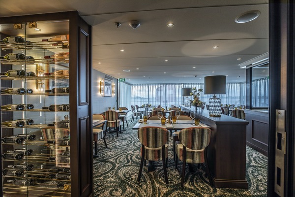 Riviera Travel, MS William Wordsworth, Bistro 1.jpg